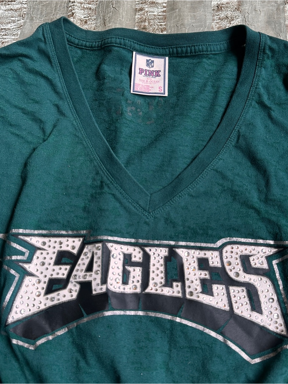 Y2K Mcbling PINK Victoria's Secret Women's Eagles Teal V-Neck Tee Jersey - Picture 3 of 3
